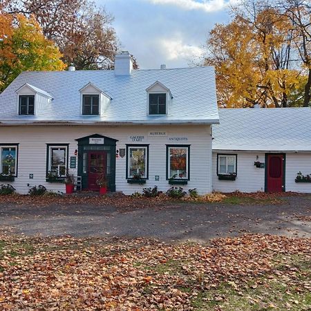 Auberge Les Blancs Moutons Saint-Laurent-de-l'ile d'Orleans Екстер'єр фото