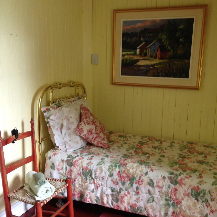 Auberge Les Blancs Moutons Saint-Laurent-de-l'ile d'Orleans Екстер'єр фото